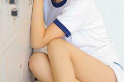 开云下载-终场哨响，武切维奇听见自己滑落在地的汗水敲打着世界排名