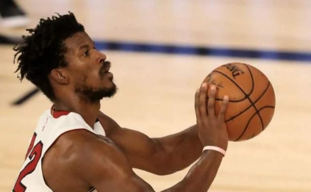 世界各大联赛风云突变，球迷热议连连的简单介绍