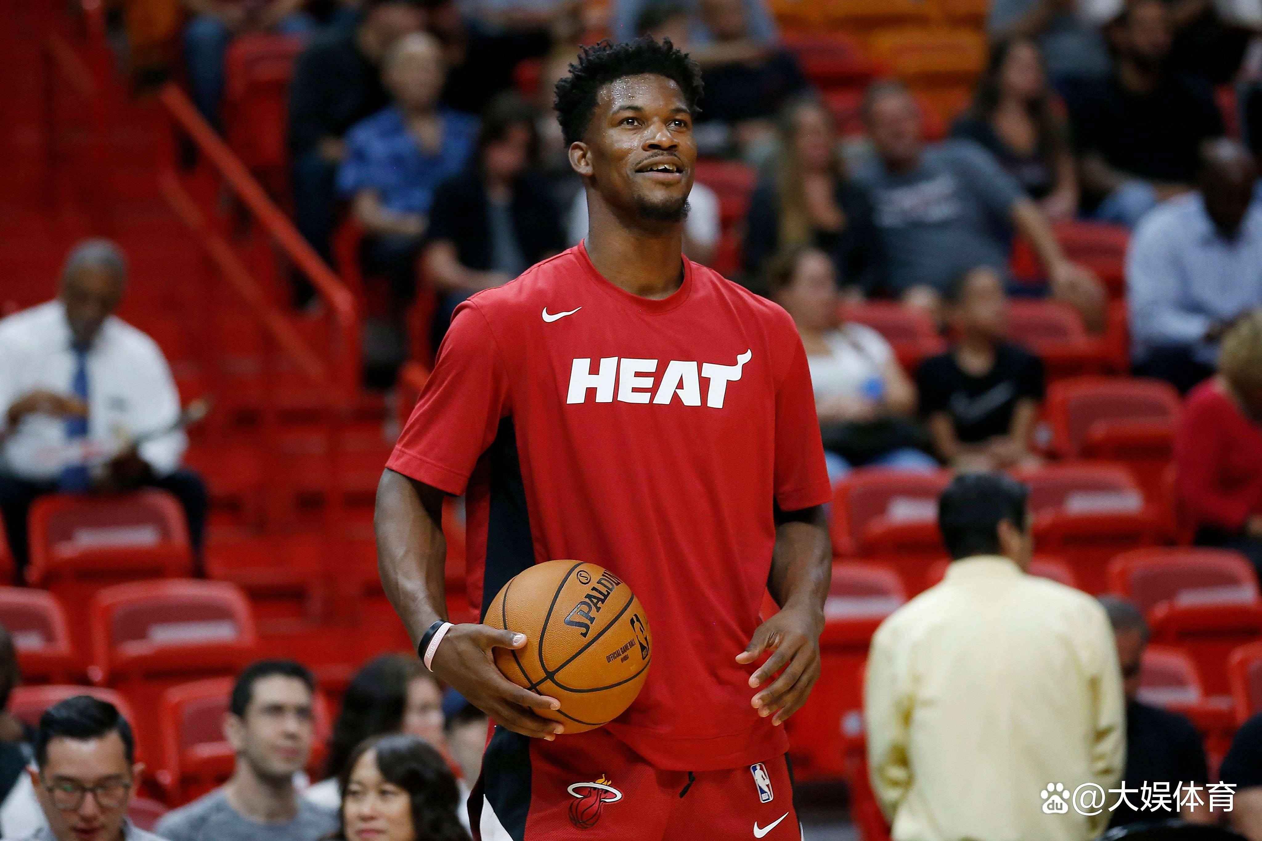 公牛遭遇克星太阳，洛瑞32分无用的简单介绍