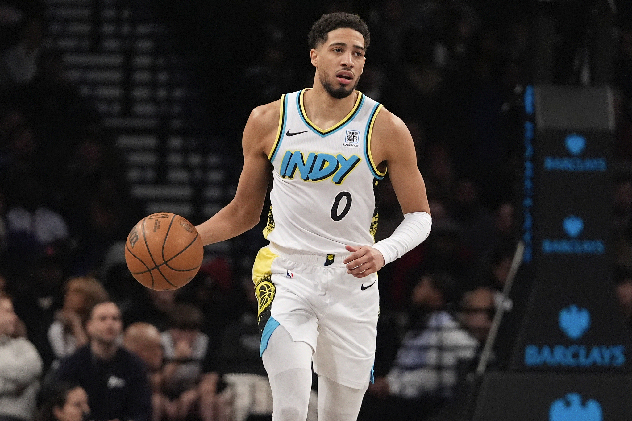 篮网逆转步行者，取得关键胜利