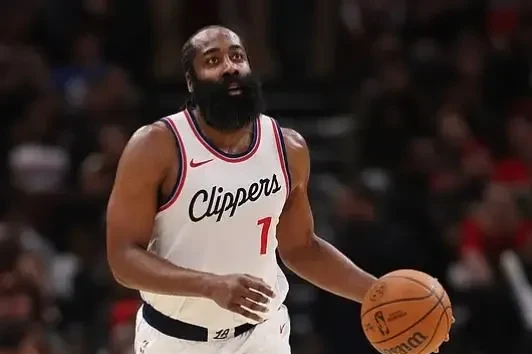 快船擒下公牛，取得胜利