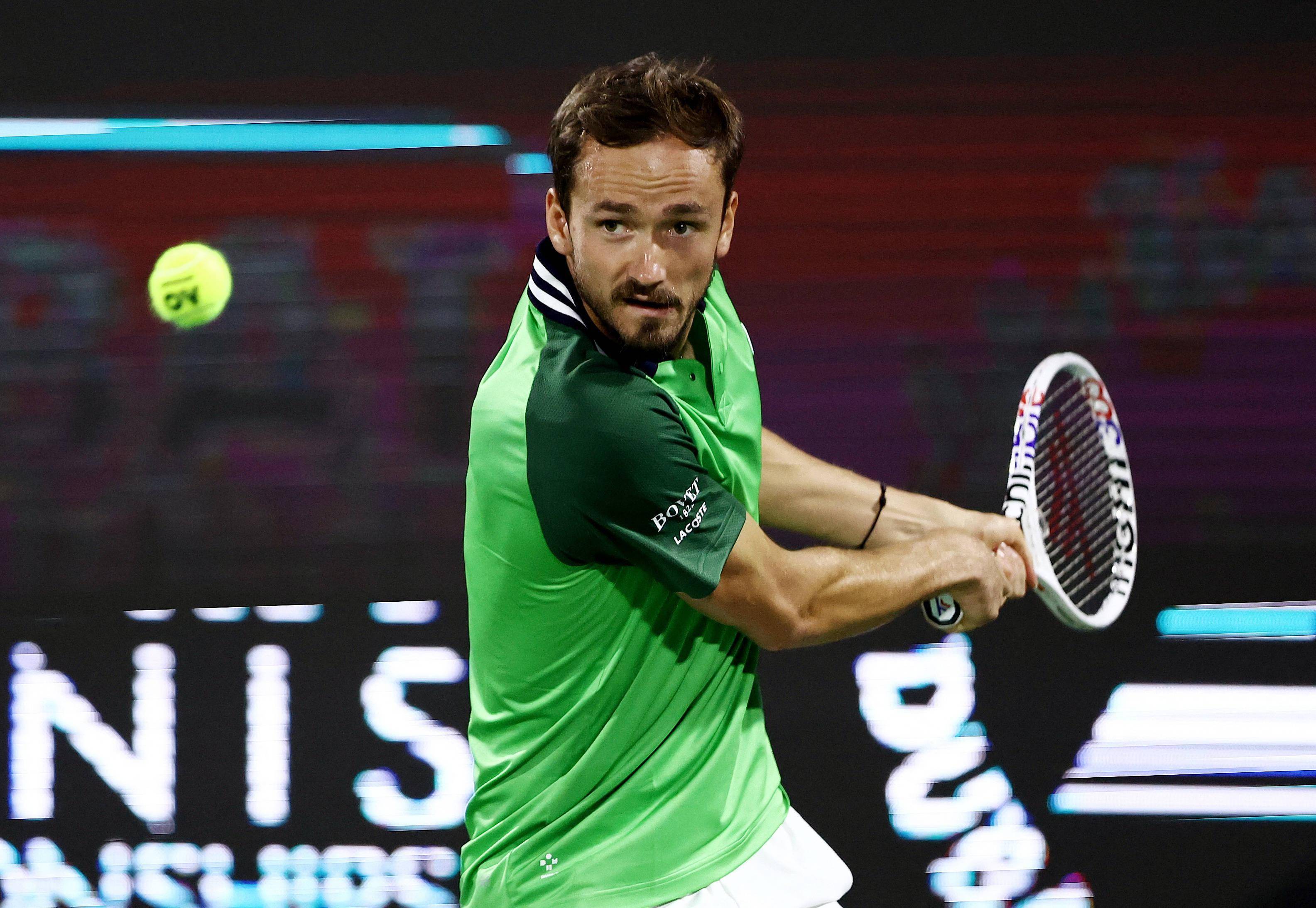 关于意大利网球队爆冷世界网球队,梅德韦杰夫惊艳世界的信息 关于意大利网球队爆冷世界网球队,梅德韦杰夫惊艳世界的信息