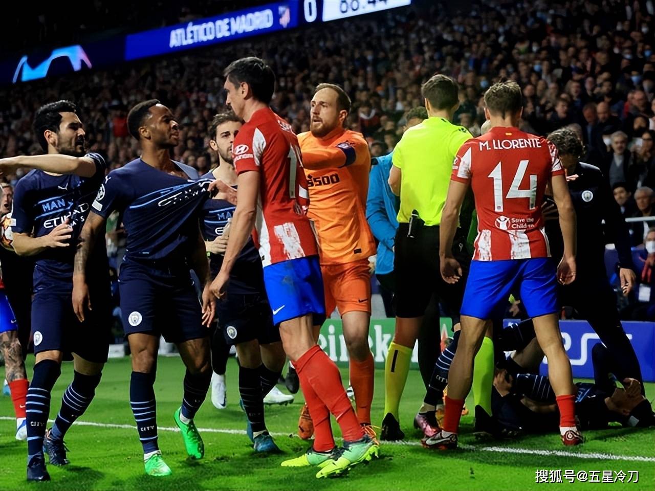 皇马带走沙特，阿什拉夫在欧冠半决赛接管比赛