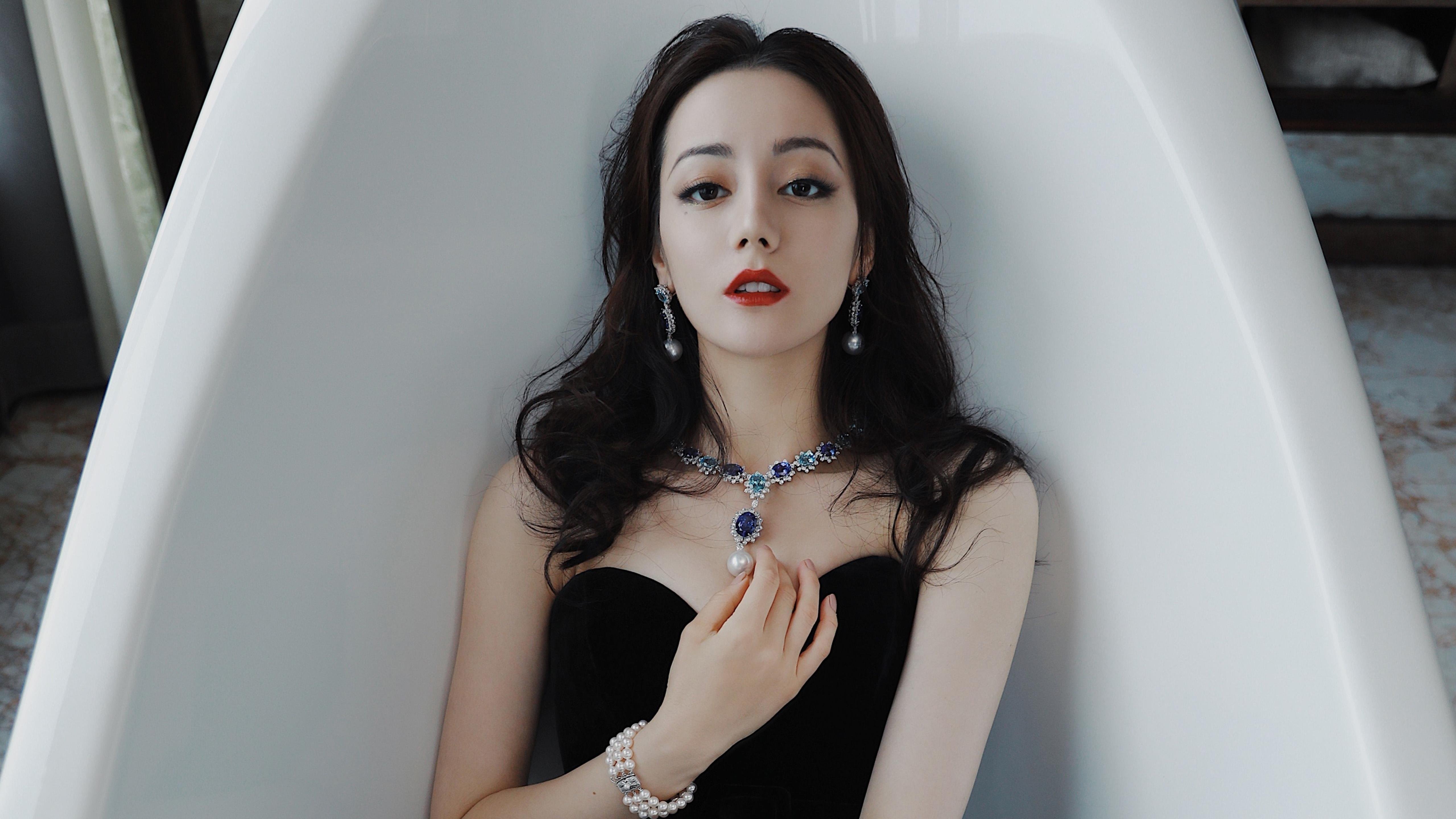 意甲焦点战烽烟再起，丹麦旋风席卷勒沃库森